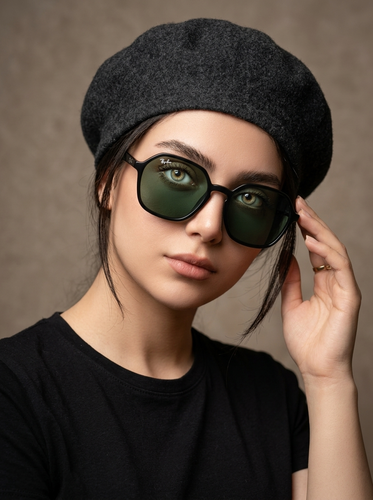 عینک آفتابی ریبن زنونه با شیشه ضد خش
