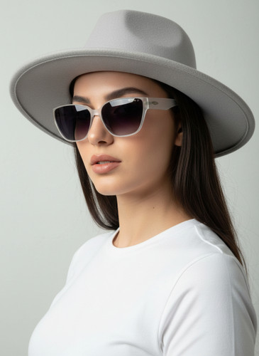عینک افتابی زنانه نیمه گربه ای گوچی
