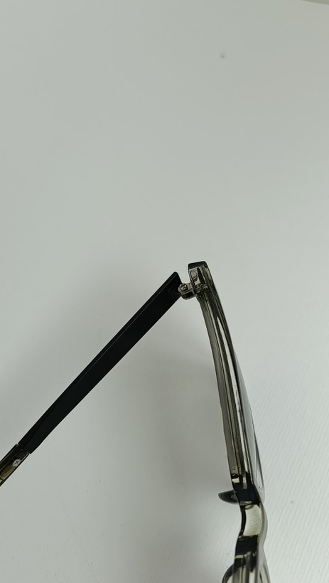 عینک افتابی زنونه prada خاص