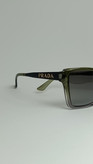 عینک افتابی زنونه prada خاص