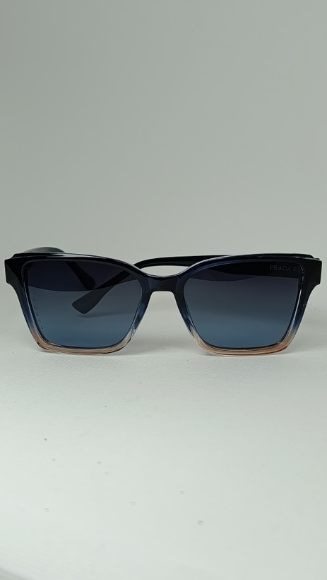 عینک افتابی زنونه prada خاص