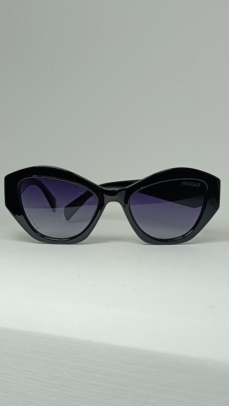 عینک افتابی زنونه prada گربه ای فشن و خاص