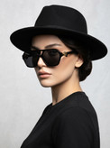 عینک افتابی زنونه خاص نیمه گربه ای مشکی tiffany خاص
